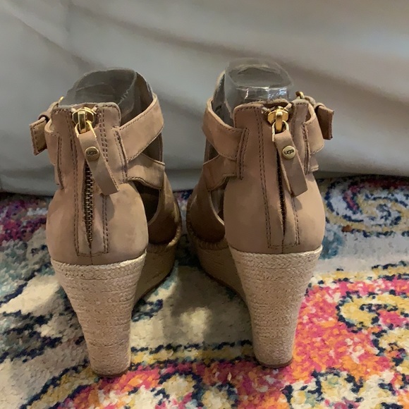 UGG Jolina Wedge - Picture 9 of 11